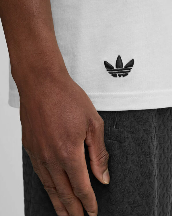 Adidas Neuclassics T-shirt - Image 4